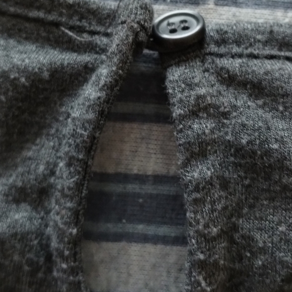 EPIC THREADS GRAY WITH GOLD SEQUINS DESIGNS - Picture 2 of 5